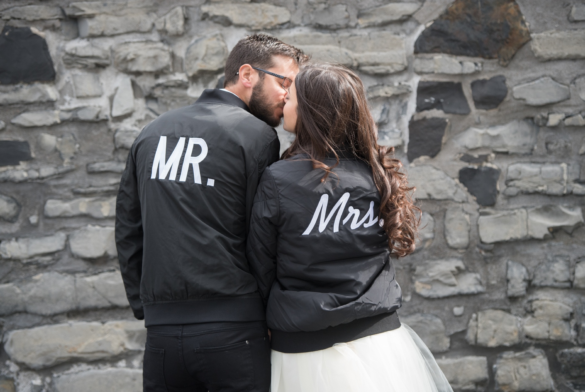 Jennifer Pontarelli | Services photographiques  Montral | ENGAGEMENTS | Un photographe de Montral offre des service photographie et vidographie  Montral et les rgions avoisinantes. La photographie de mariage  la photographie d'vnement,  Montral